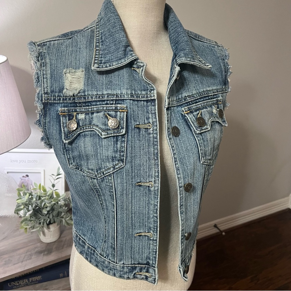 Like New Sleeveless Distressed Denim Vest Size Medium